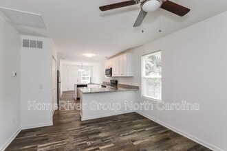 231 Willowood Dr in High Point, NC - Building Photo - Building Photo