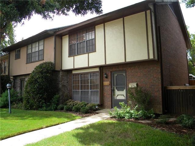 628 St Charles Dr in Arlington, TX - Building Photo