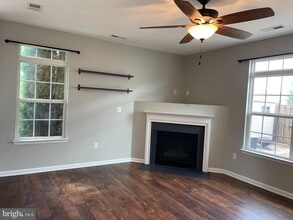 114 Bowling Green Cir in Stephens City, VA - Building Photo - Building Photo