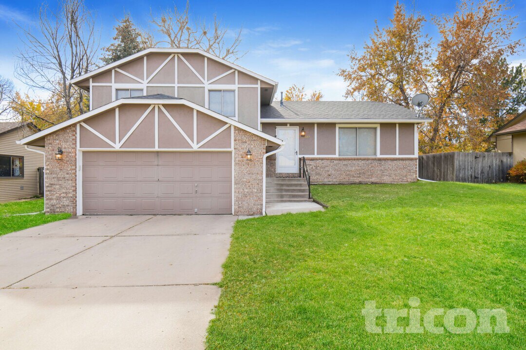 4822 W 6th Street Rd in Greeley, CO - Building Photo