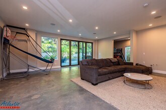 150 26th Ave in Santa Cruz, CA - Building Photo - Building Photo