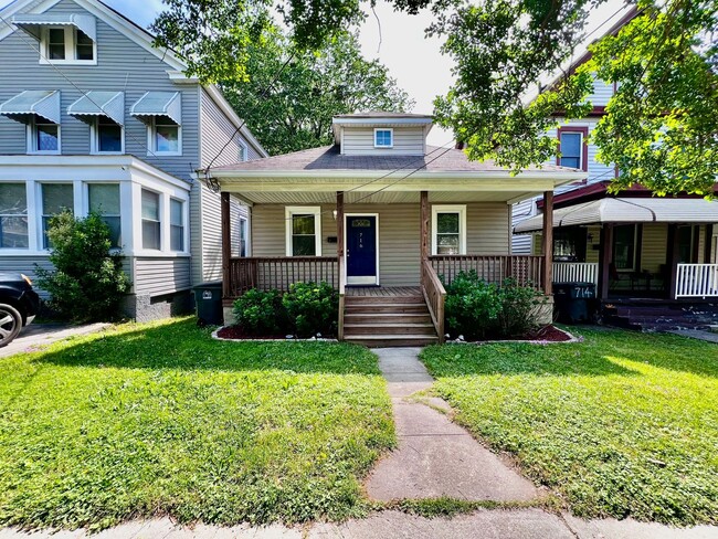 property at 716 Forbes St