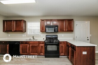 6854 Fireside Ln in College Park, GA - Building Photo - Building Photo
