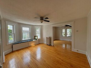 9 Gordon St, Unit 1 in Somerville, MA - Building Photo - Building Photo