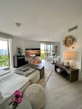 2701 SW 3rd Ave in Miami, FL - Building Photo - Building Photo
