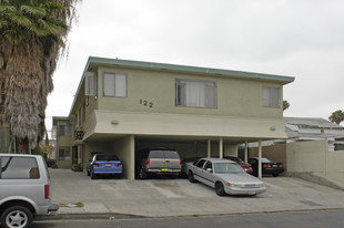 122 N Mariposa Ave Apartments