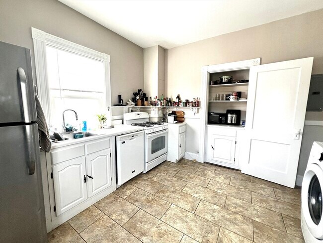 property at 20 Winslow Rd