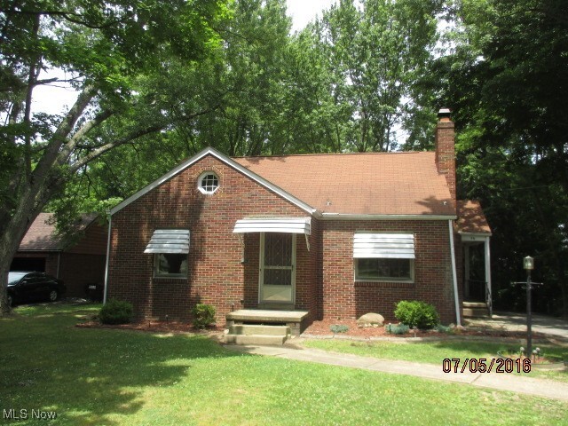 86 Ferncliff Ave in Youngstown, OH - Building Photo