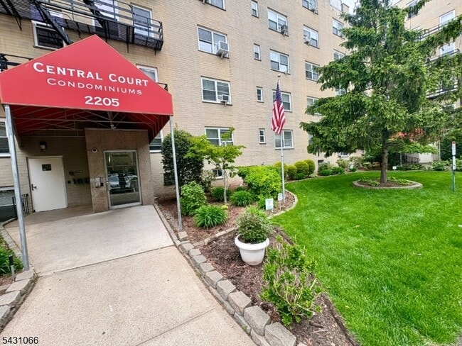 property at 2205 N Central Rd