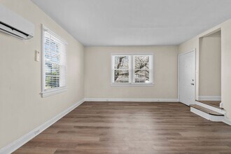 908 Clarendon St in Durham, NC - Building Photo - Building Photo