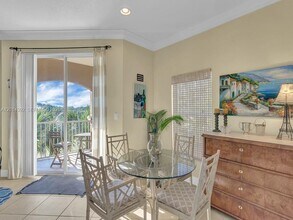 5035 Fairways Cir in Vero Beach, FL - Building Photo - Building Photo