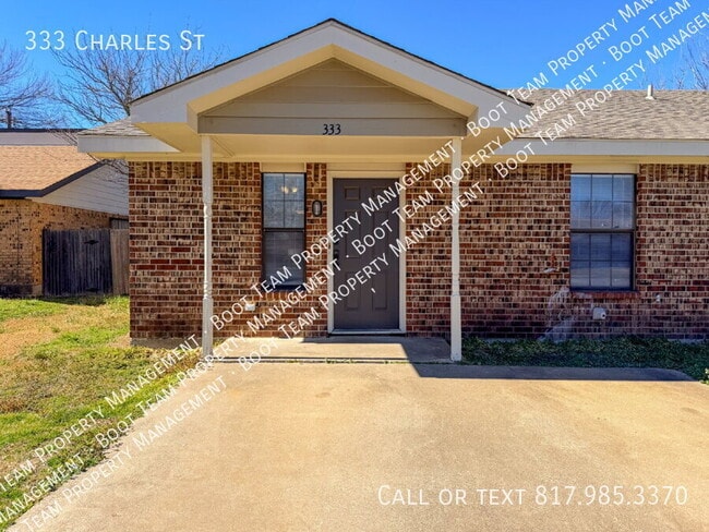333 Charles St in Keller, TX - Building Photo - Building Photo
