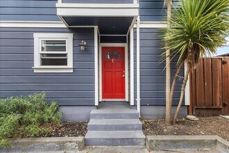 1590 Buena Vista Ave in Alameda, CA - Building Photo - Building Photo