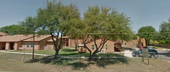 Lampasas Gardens Apartments in Lampasas, TX - Building Photo