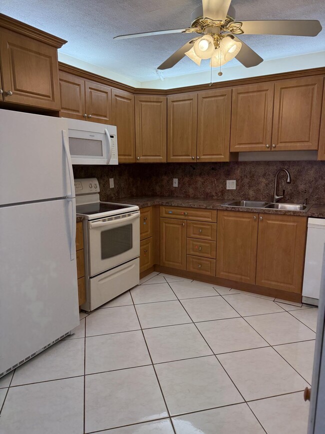 property at 3018 Wolverton E
