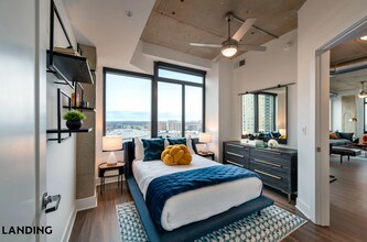 5201 Leesburg Pike, Unit 533 in Baileys Crossroads, VA - Foto de edificio - Building Photo