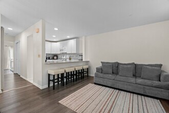 8 Rose Ln in Danbury, CT - Building Photo - Building Photo