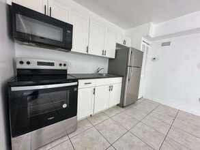 Miami Central in Miami, FL - Building Photo - Building Photo