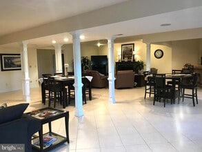 2964 Wilson Ave in Oakton, VA - Building Photo - Building Photo