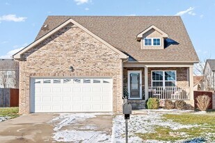 965 Harding Dr in Clarksville, TN - Building Photo