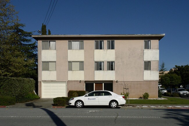 1302 Hopkins Ave in Redwood City, CA - Foto de edificio - Building Photo
