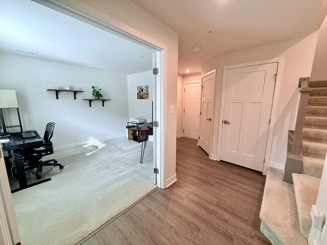 14930 Ring House Rd in Brandywine, MD - Building Photo - Building Photo