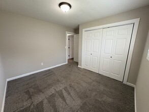 317 E Deer Creek Dr in Rose Hill, KS - Building Photo - Building Photo