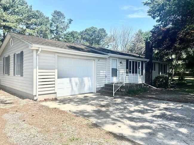 28424 Martin Ave in Melfa, VA - Building Photo - Building Photo
