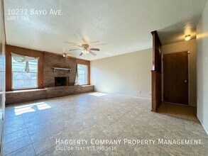 10232 Bayo Ave in El Paso, TX - Building Photo - Building Photo