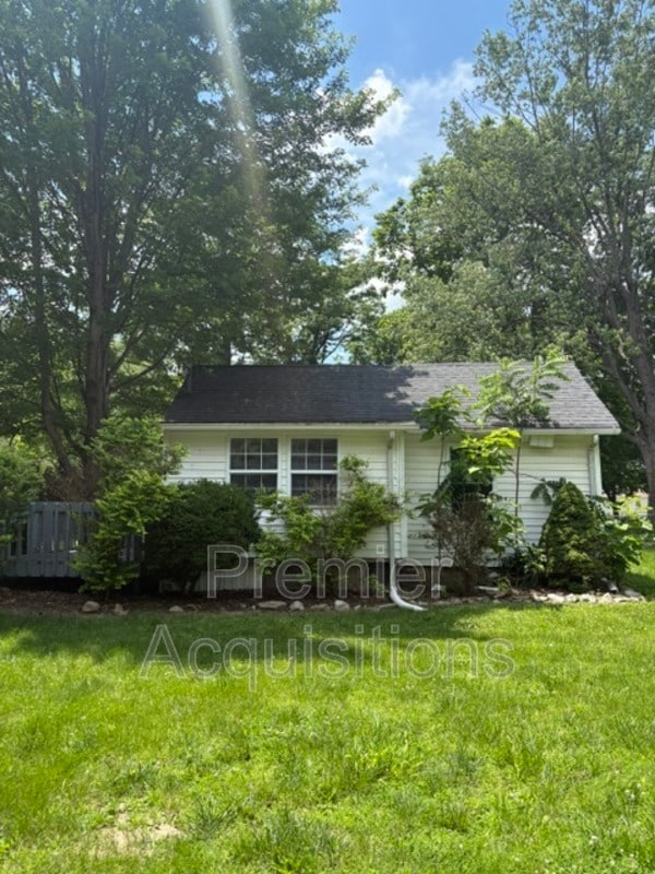 property at 2108 Fernwood Pl