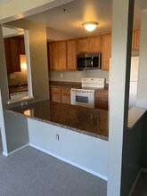 1618 Jefferson Ridge Dr in Clairton, PA - Foto de edificio - Building Photo