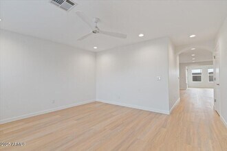 21233 N 30th Ave in Phoenix, AZ - Building Photo - Building Photo