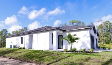 217 Greenbriar Blvd in Lehigh Acres, FL - Building Photo - Building Photo