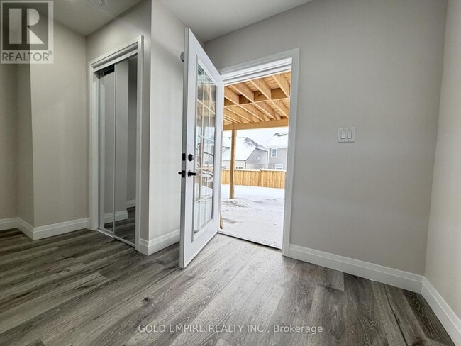 property at 1894 Trailsway Dr