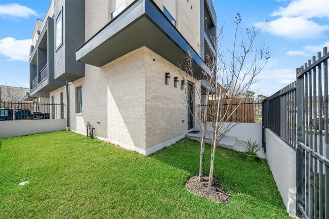 1839 Colquitt St in Houston, TX - Building Photo - Building Photo