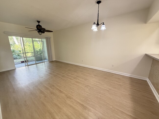 90 San Juan Dr, Unit B-103 in Palm Coast, FL - Building Photo - Building Photo