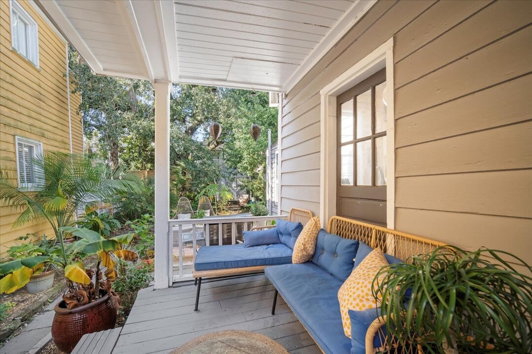 237 Coming St in Charleston, SC - Building Photo