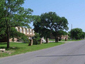 Midway Road Apartments in Springtown, TX - Building Photo - Building Photo