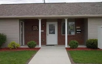 25 Vine St in Leipsic, OH - Building Photo - Building Photo