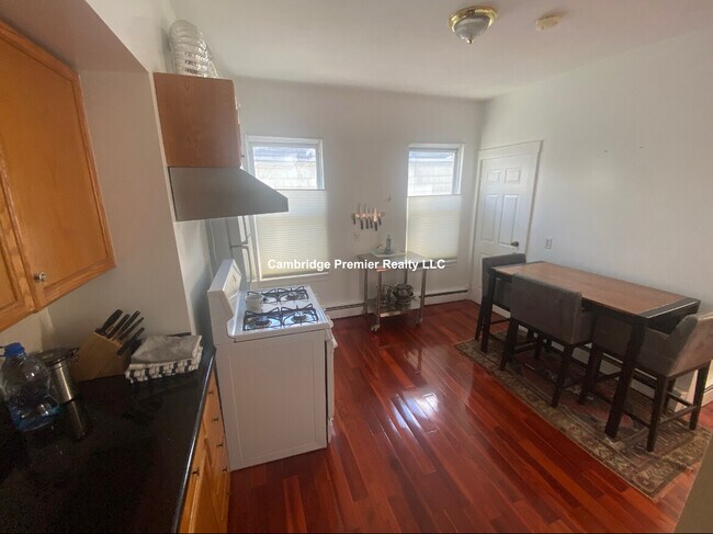 103 Sciarappa St, Unit 2 in Cambridge, MA - Building Photo - Building Photo