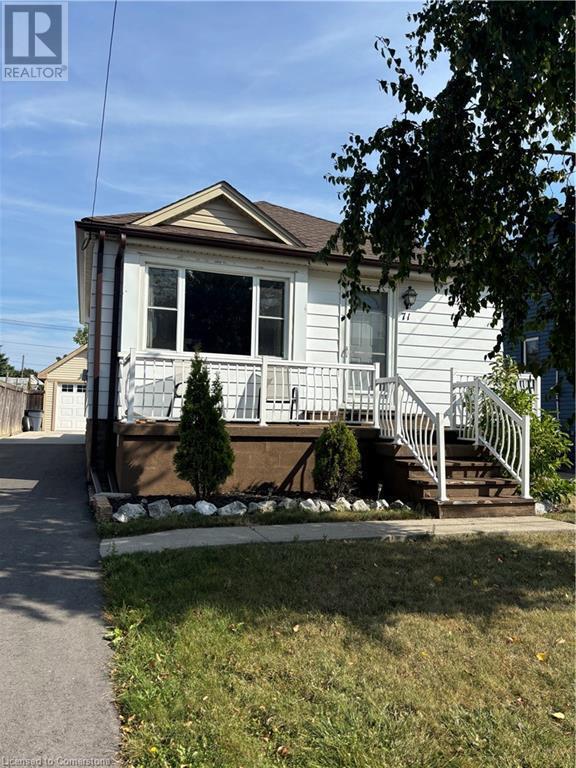 property at 71 E 39th St