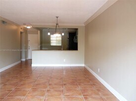 7701 Camino Real in Miami, FL - Building Photo