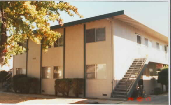 1080 Roewill Dr in San Jose, CA - Building Photo - Building Photo