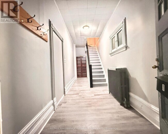 212 Bradford St in Barrie, ON - Building Photo - Building Photo