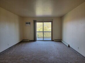 104 Sycamore St in Black Creek, WI - Building Photo - Building Photo