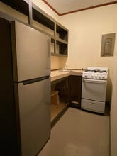 1109 North Yale Street, Unit 2 in Cleveland, MS - Building Photo - Building Photo