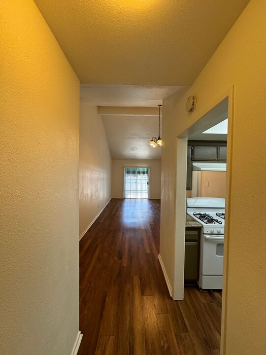 1218 Long Beach Blvd in Long Beach, CA - Building Photo