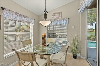 10032 Oakhurst Way in Ft. Myers, FL - Building Photo - Building Photo