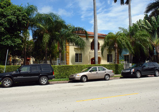 744 Euclid Ave in Miami Beach, FL - Building Photo - Building Photo