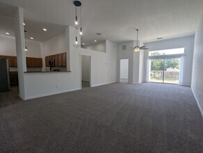 132 Devon Cir in St. Augustine, FL - Building Photo - Building Photo